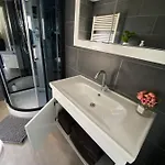 Luxe 146